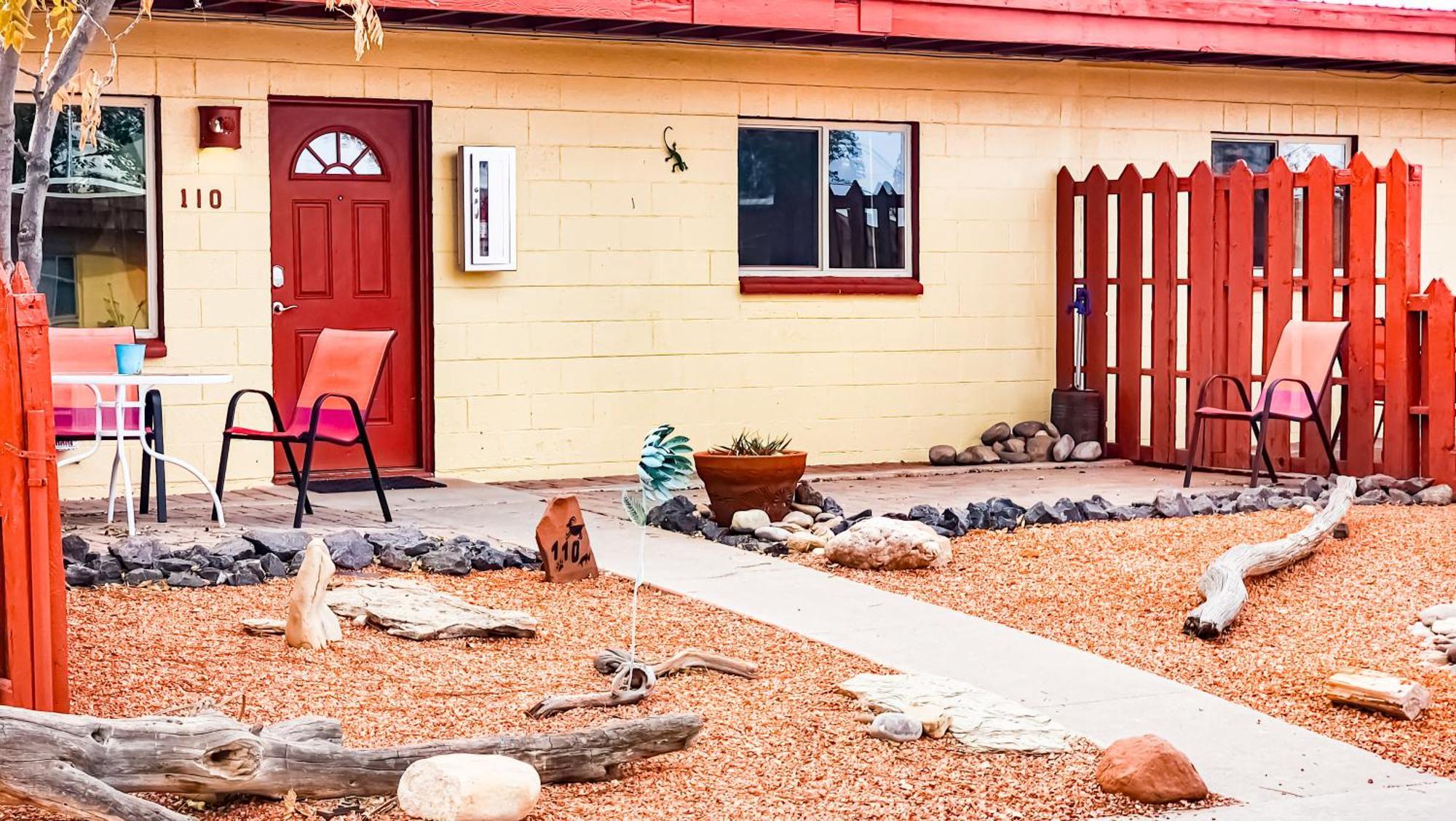 Red Rock Motel And Dam Motel Page Exteriör bild